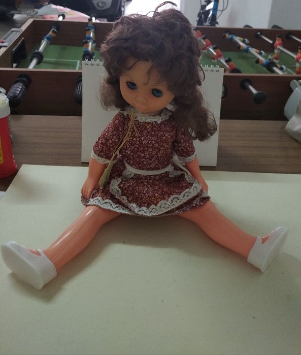 Boneca  antiga com sapatinhos