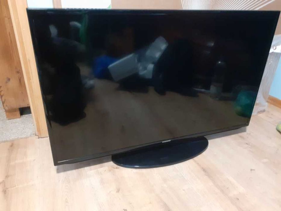 Telewizor Samsung 46cali stan idealny UE46EH5000