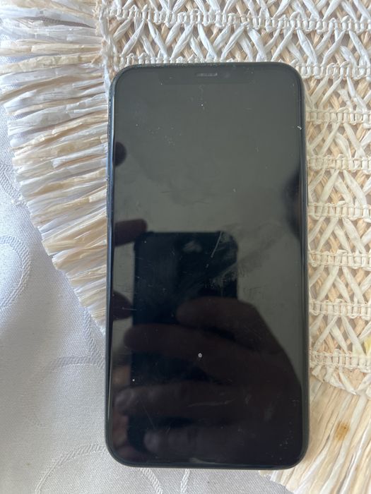 Iphone 11 pro uszkodzone