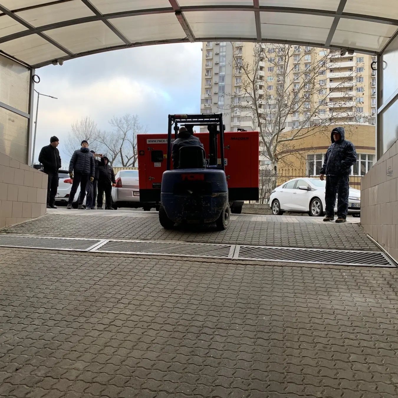 Аренда погрузчика  кара от 2 до 10тонн одесса