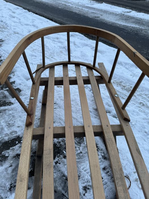 Sanki drewniane dla dziecka