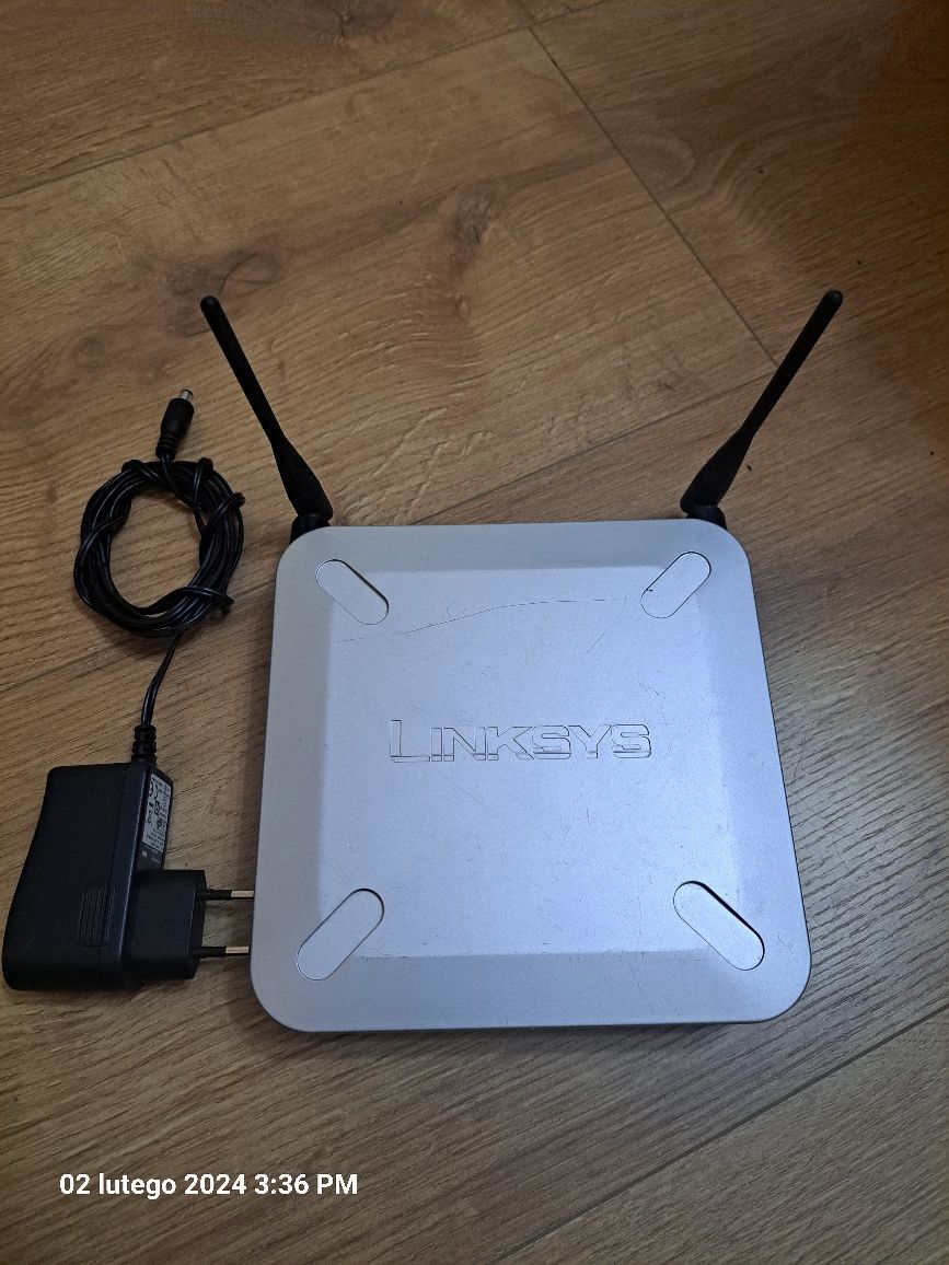 Router linksys z zasilaczem