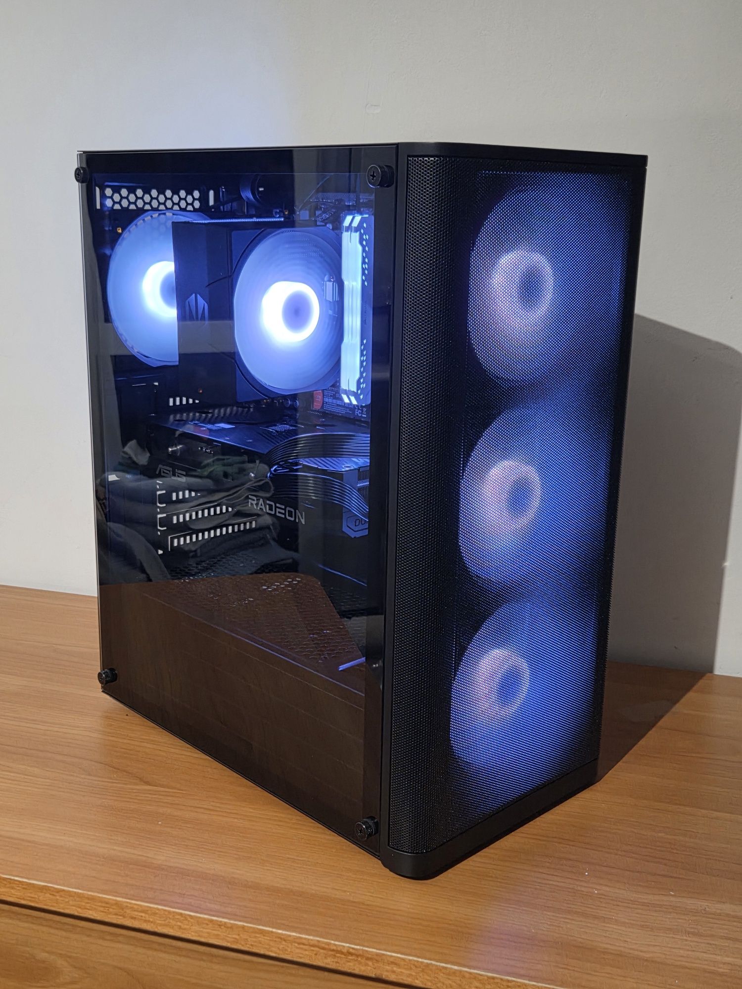 Komputer Gamingowy Ryzen 5 5600 RX 7600 16GB/512GB - Nowy Gwarancja!