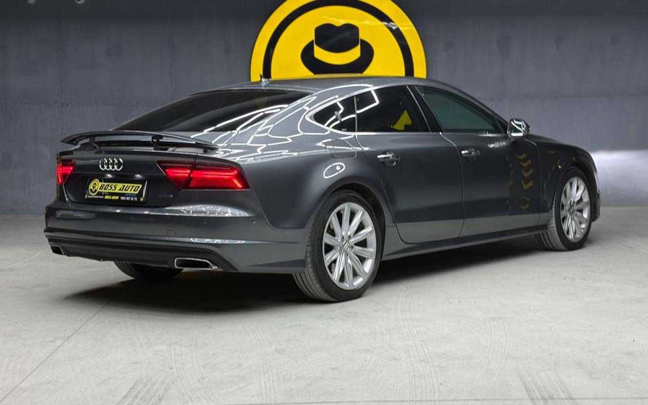 Audi A7 2015 року