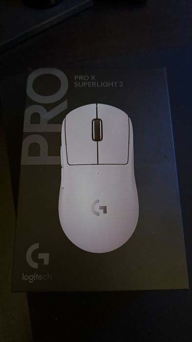 Logitech superlight 2 withe