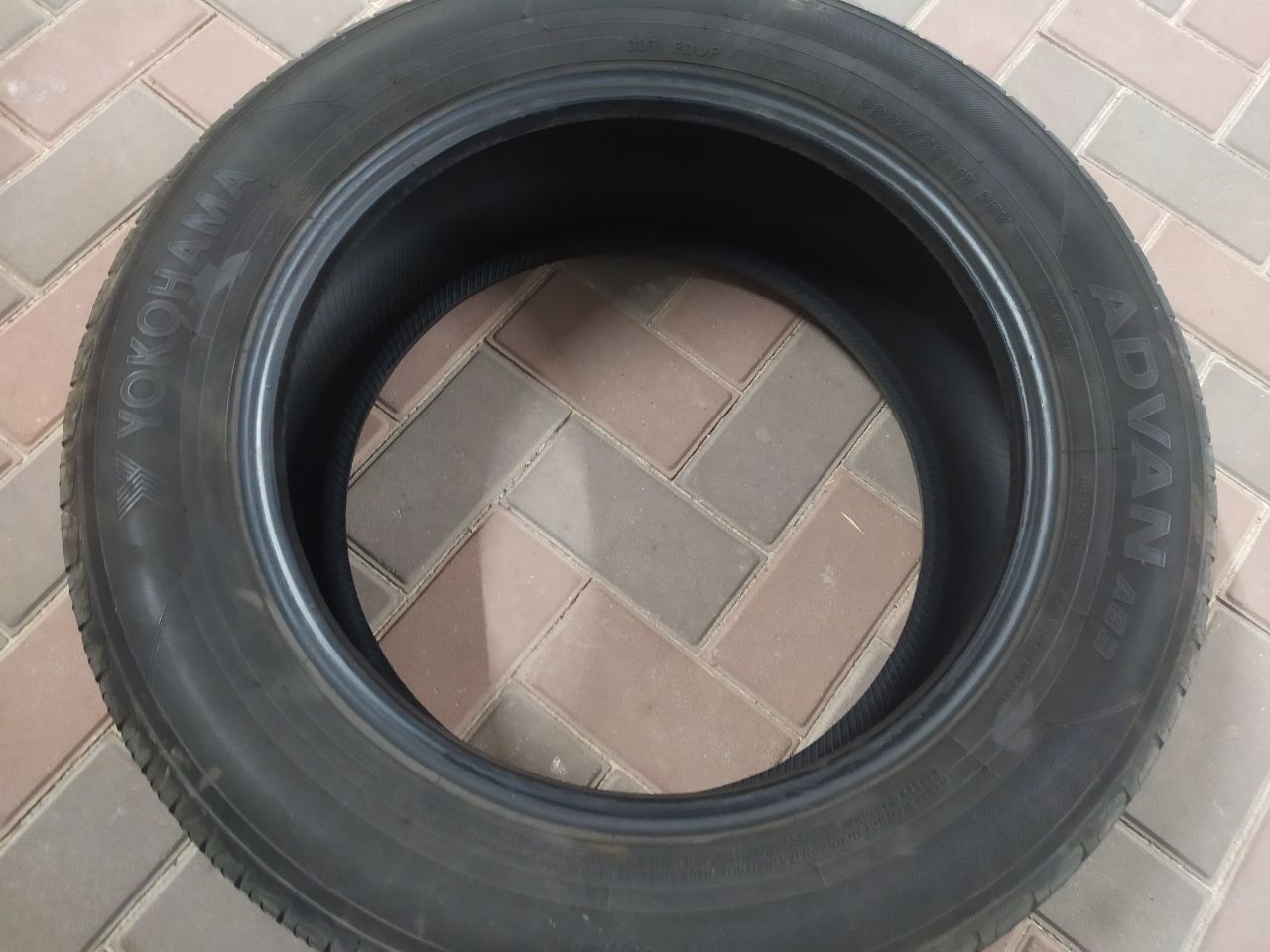 Летния резина шина 225/55R17 YOKOHAMA