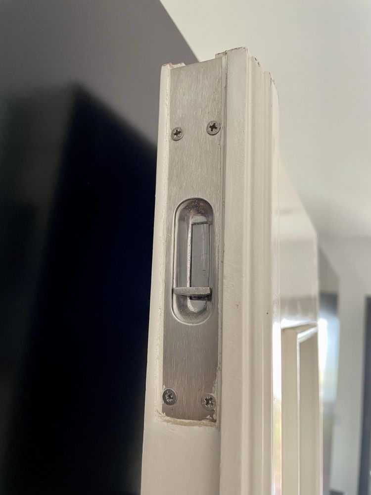 Meia porta lacada branca com vidro fosco 200x40cm