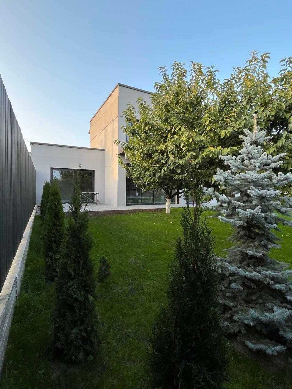 Продам будинок у стилі хай-тек. З наповненням. ГАЗ є. Поруч Авенір.