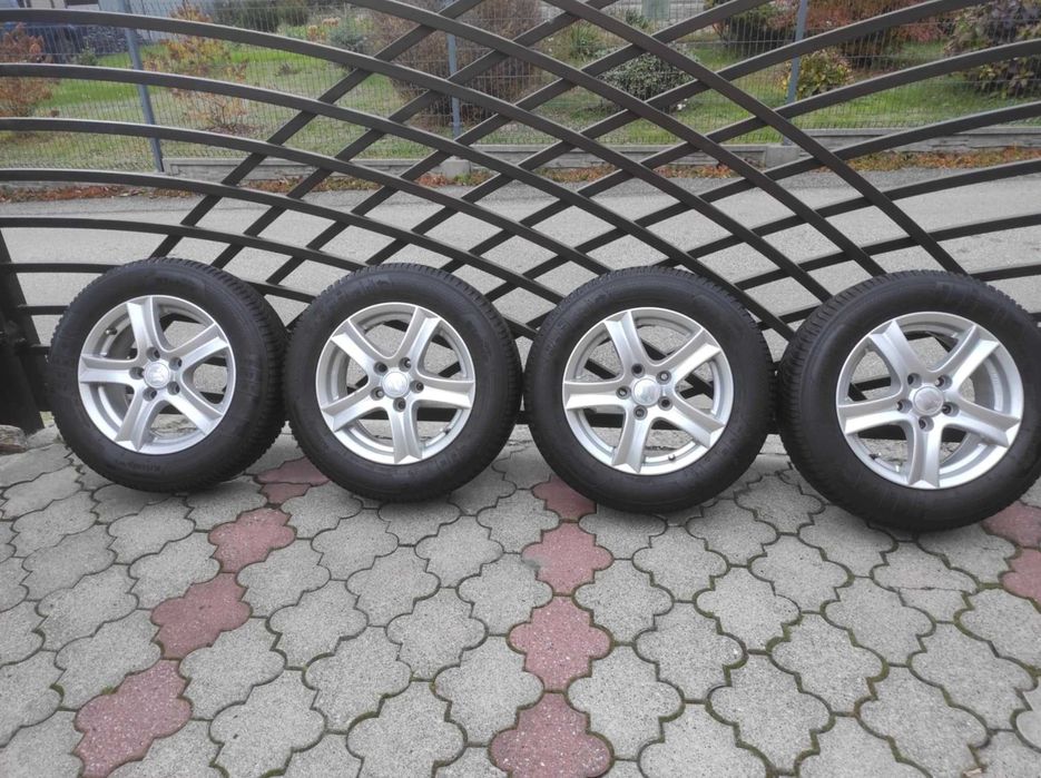 Felgi aluminiowe 15" z oponami zimowymi 195/65 Kleber Krisalp