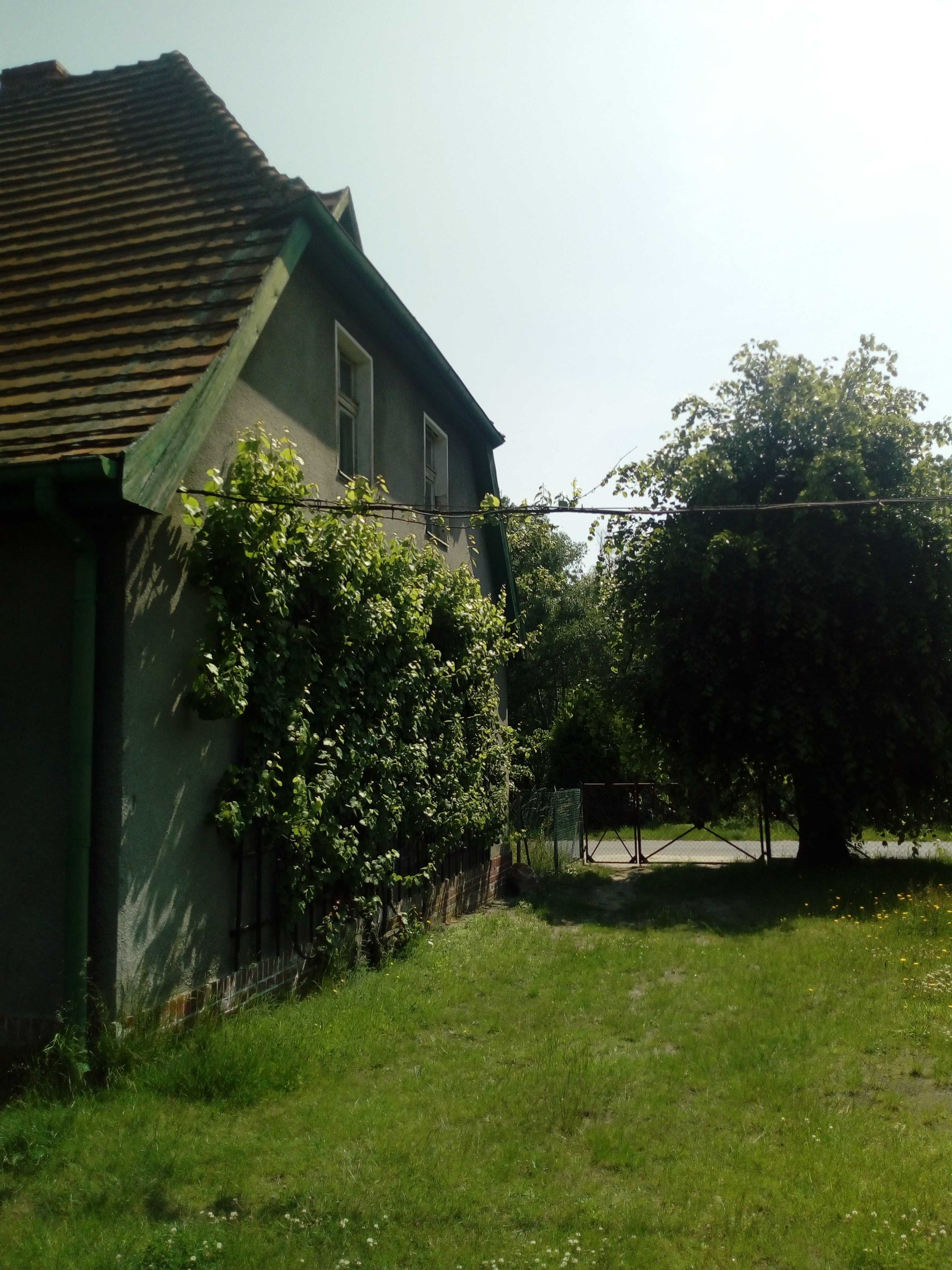 sprzedam dom -70m.  4-ary.( 1/4 .udziałów w nieruchomości).  OSOLA