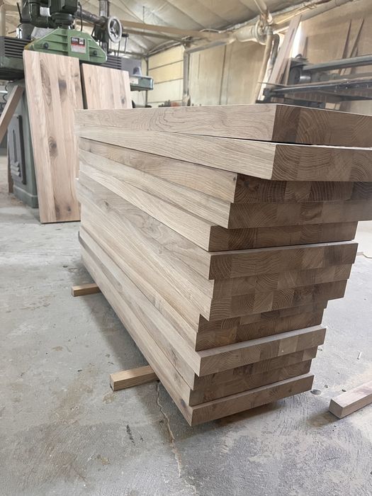 Schody dębowe rustykalne dostępne od ręki.Trepy.Stopien