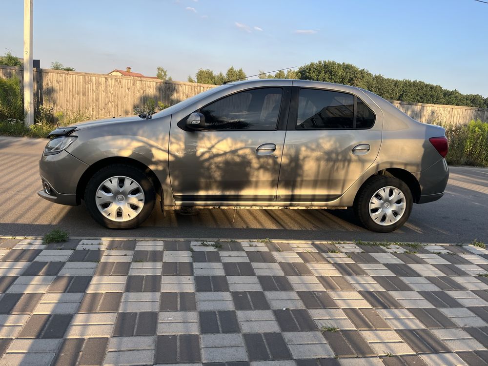 Renault Logan 2014