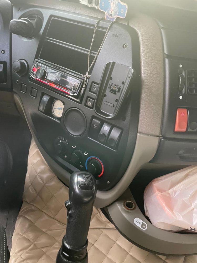 Продам тягач DAF 105