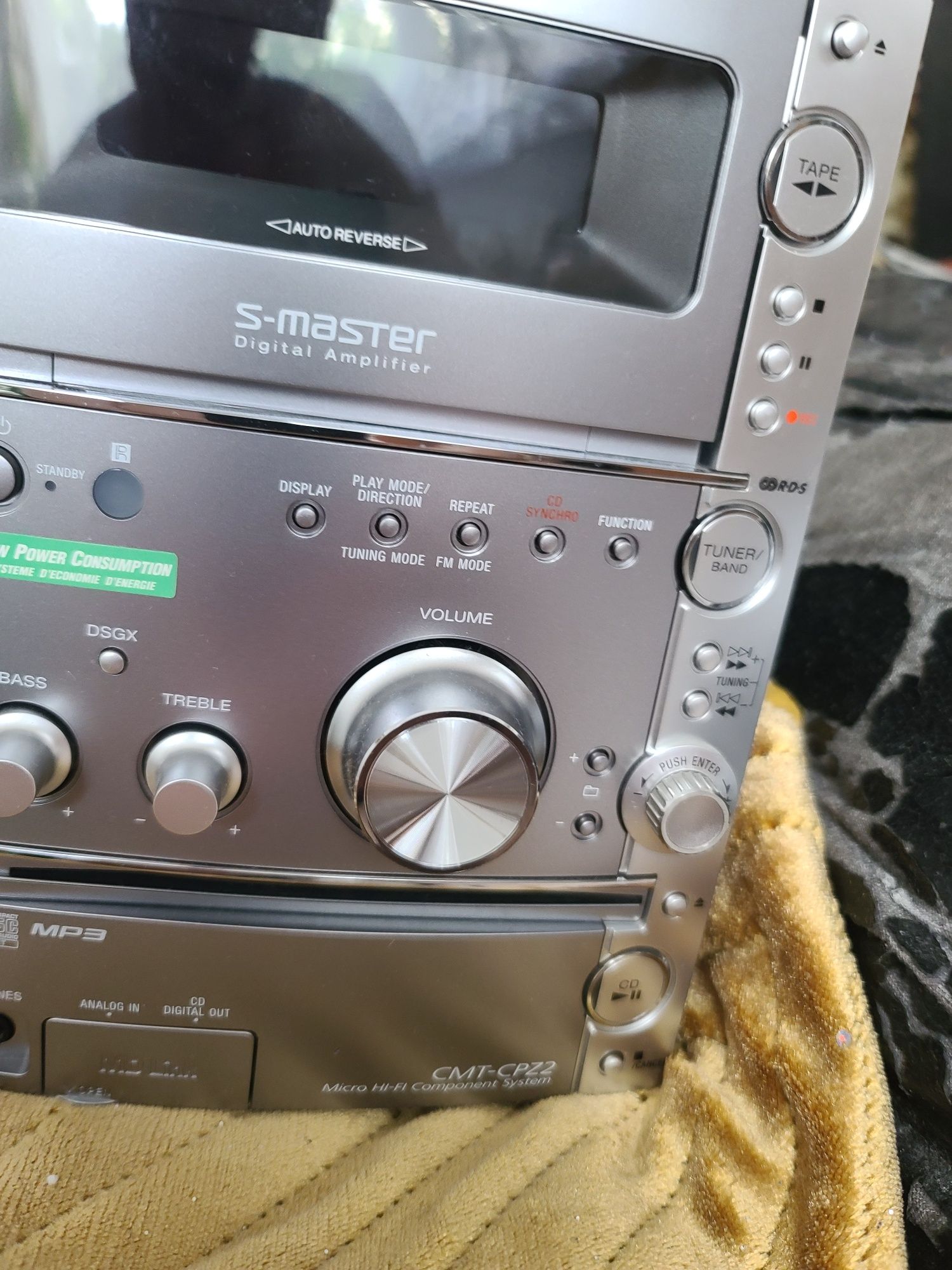 Wieża SONY CPZ2.  prawie NOWA ale