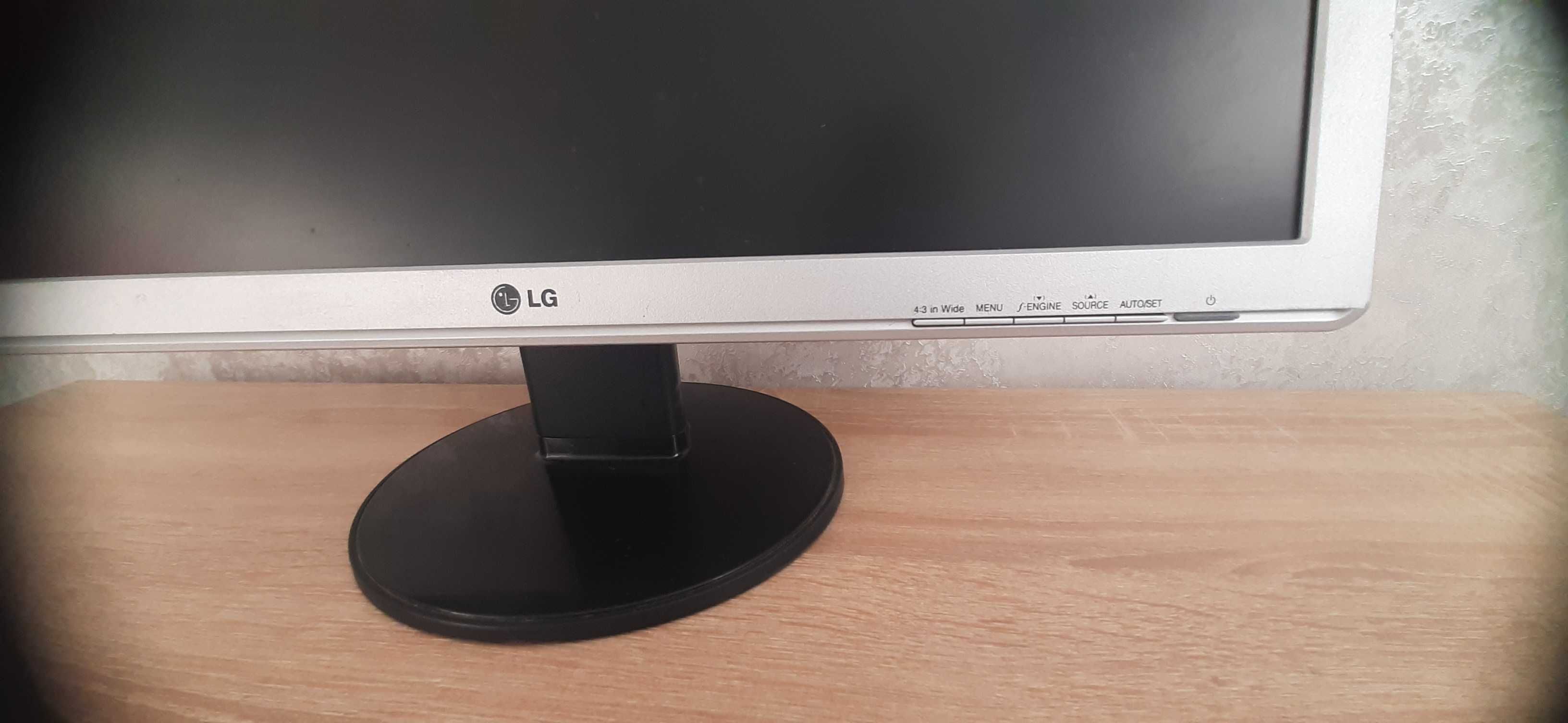 Монітор LG  для комп'ютора