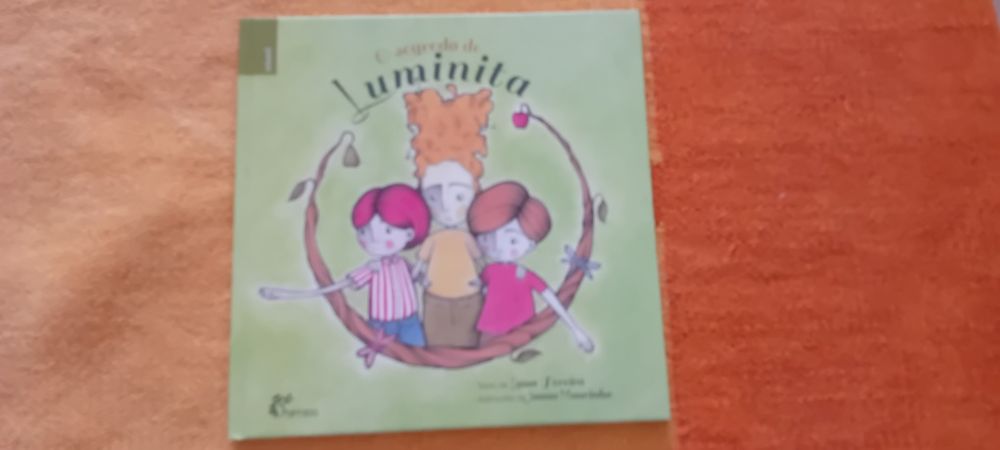 Livro,  O segredo de Luminita