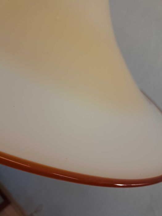 Żyrandol lampa Murano żółtawo biała kapelusz szpiczasty spodek