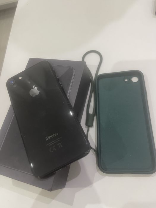 Iphone 8 64gb kondycja 81%