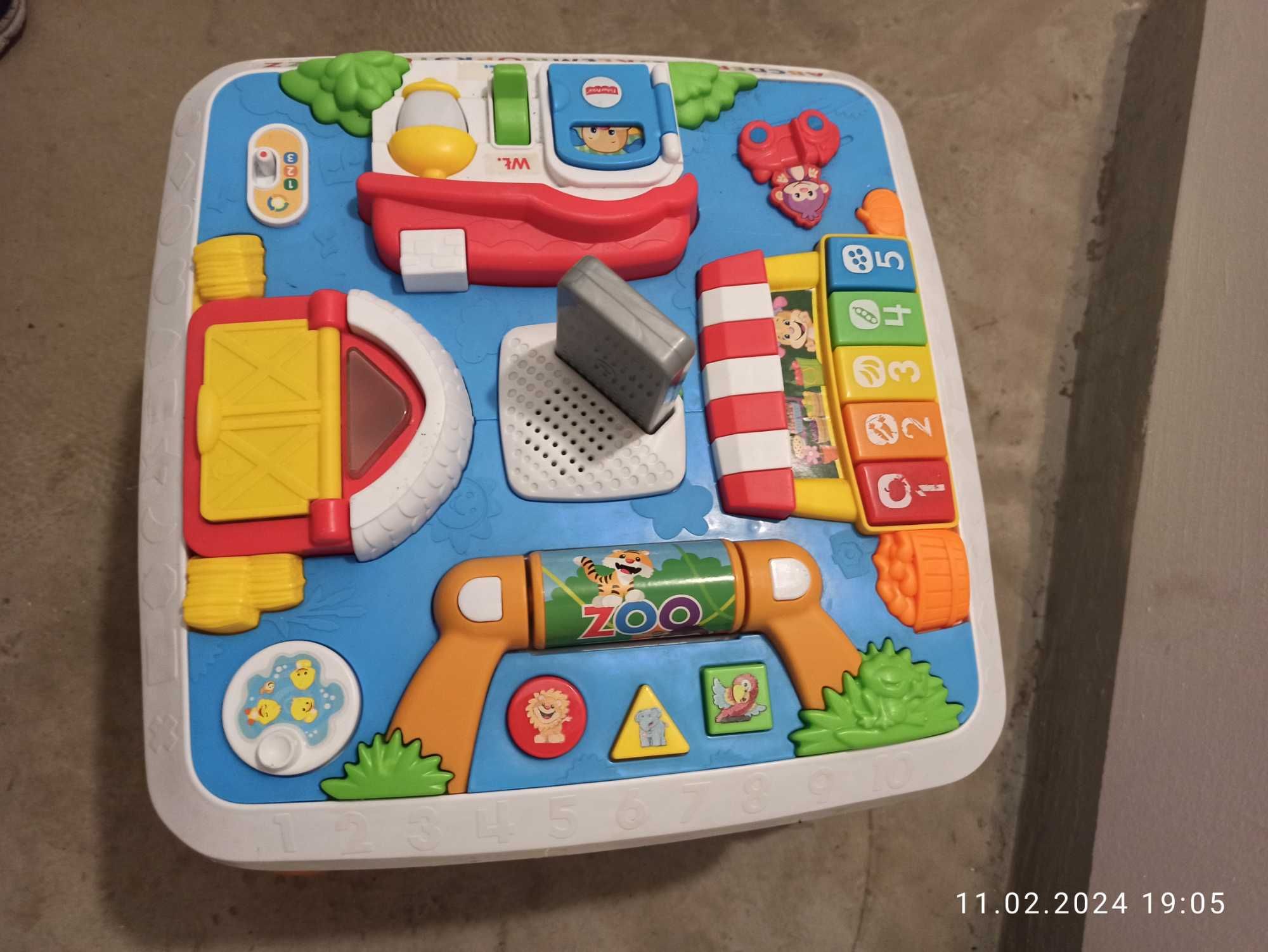 Fisher-Price, Edukacyjny Stolik Malucha, zabawka interaktywna