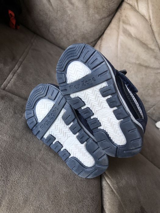 Sapatos Chicco tamanho 19