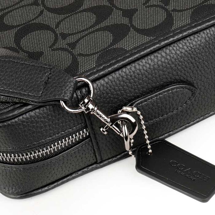 Сумка Coach через плечо, мессенджер Коуч бананка барсетка, слинг сумка