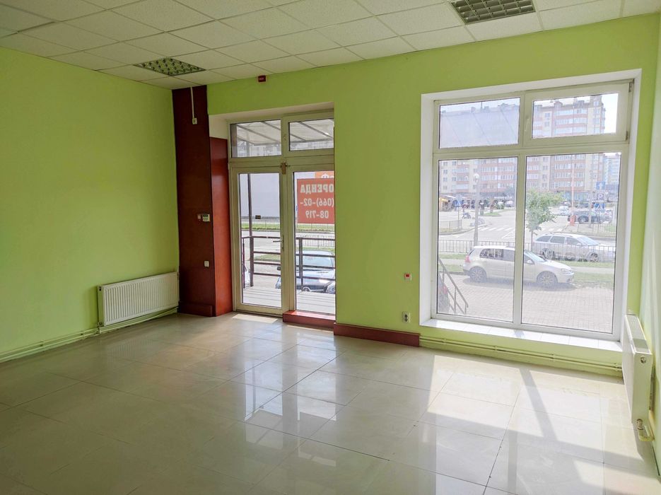 Здається в оренду комерційне приміщення по вул. Івасюка, 11