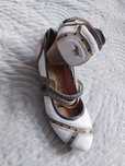 Buty baleriny na obcasiku mustang 40