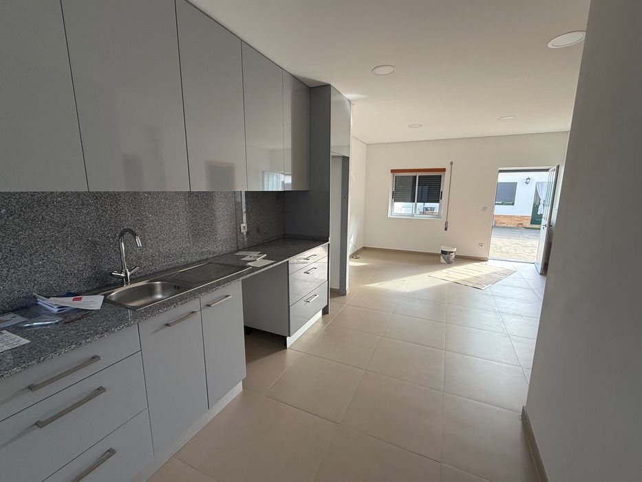 ALUGO T2 FOLGOSA - MAIA