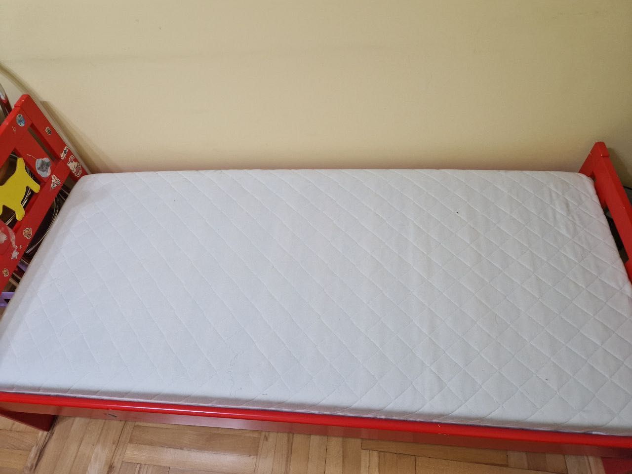 Łóżko dziecięce z materacem 70x160