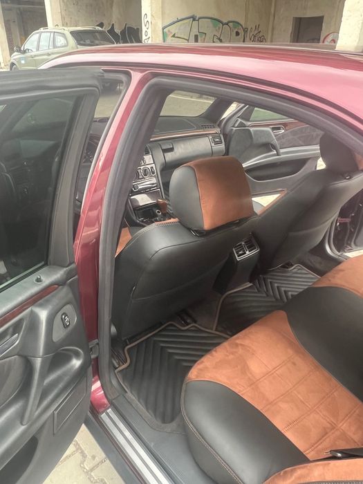 Mercedes-Benz E-class W210