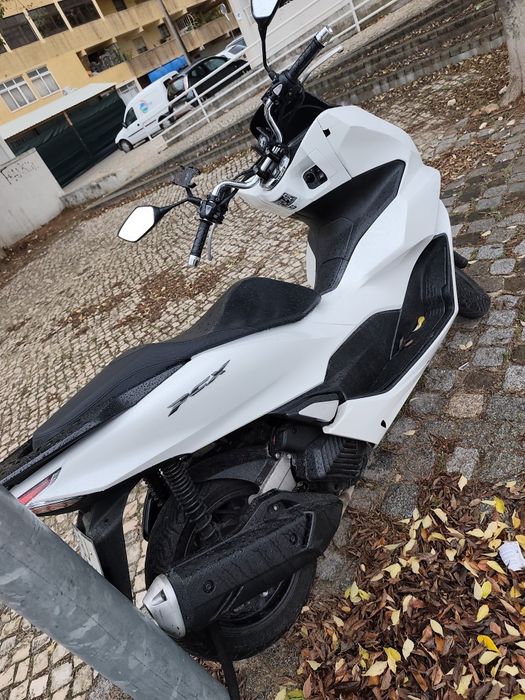 *Honda PCX 2024 Único Dono.

*Todas Revisão Feita na Honda. Ainda tá n