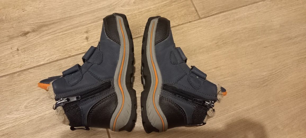 Buty zimowe ocieplane futerkiem Badoxx rozmiar 23