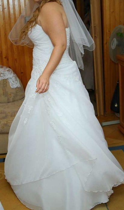 Suknia ślubna rozmiar 44 + welon