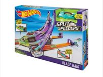 Mattel Hot Wheels Automagnesiaki Zjazd Wyczynowy
(2 Hot wheels