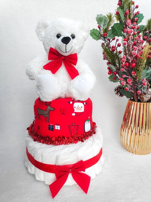 Świąteczny tort z pampersów pieluszek pieluch prezent pod choinkę