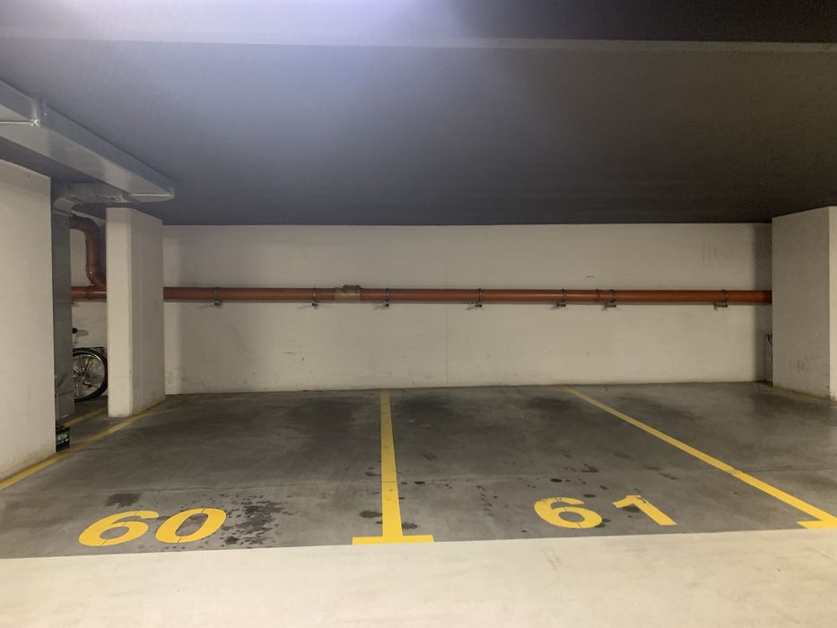 Miejsce parkingowe Wilanow Branickiego 20