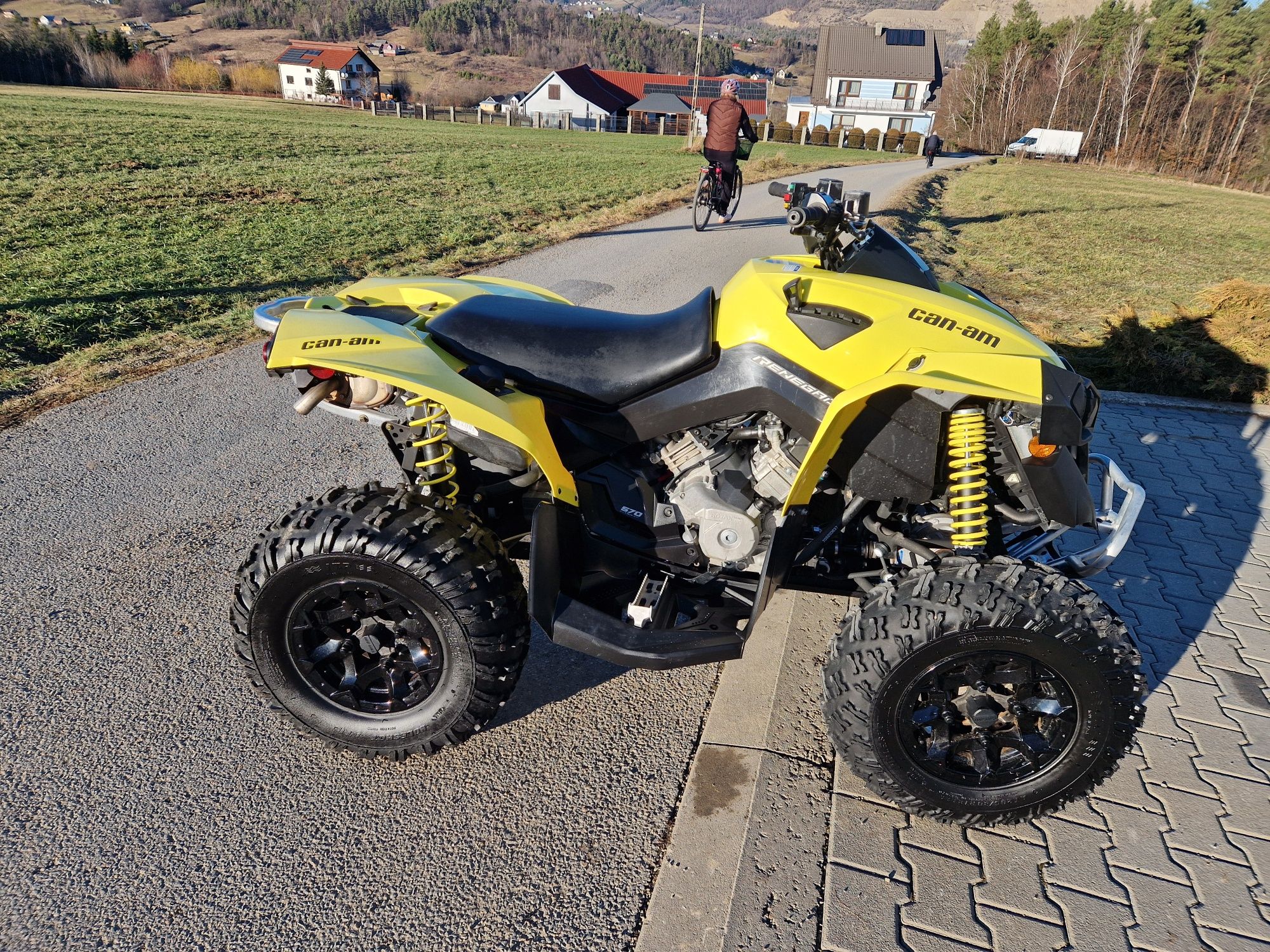 Can am Renegade outlander 570,650,  jak NOWY, znikomy przebieg,