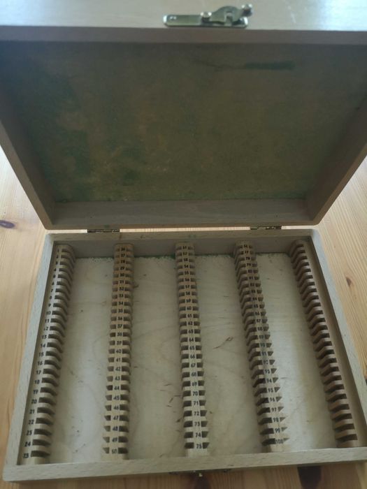 Etui na slajdy-100 sztuk PRL