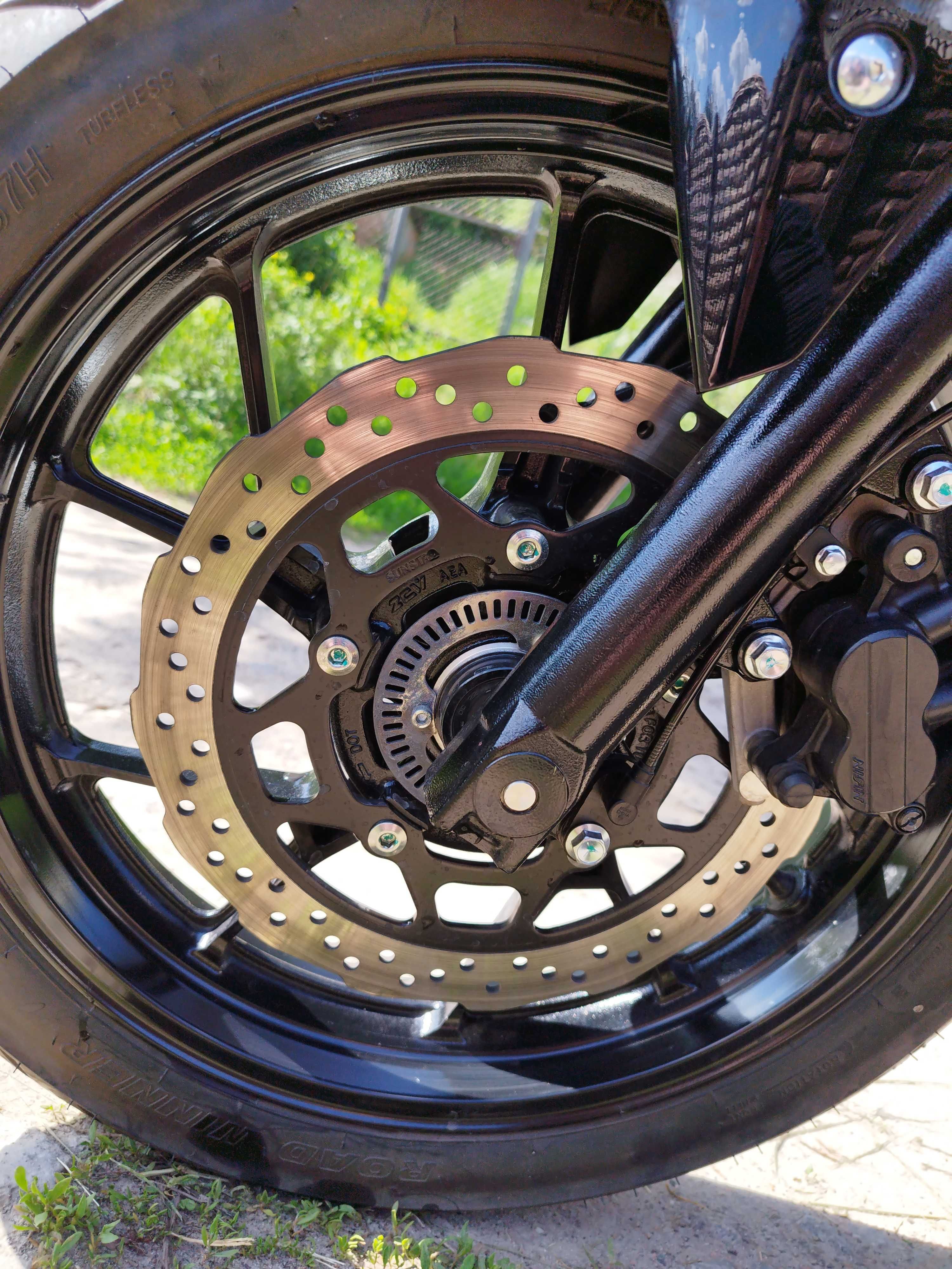 Suzuki GSX250R 2023 ABS