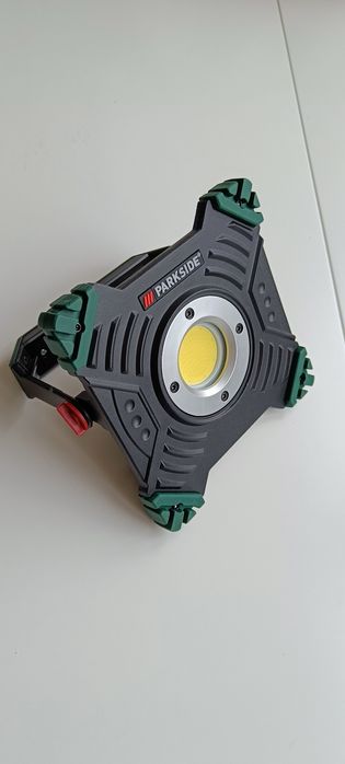 Портативний LED Прожектор 2000 лм Лампа з Функцією Powerbank з USB