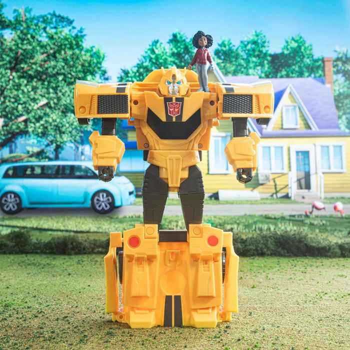 Трансформер Бамблбі Мо Мальто Transformers Bumblebee  Mo Malto