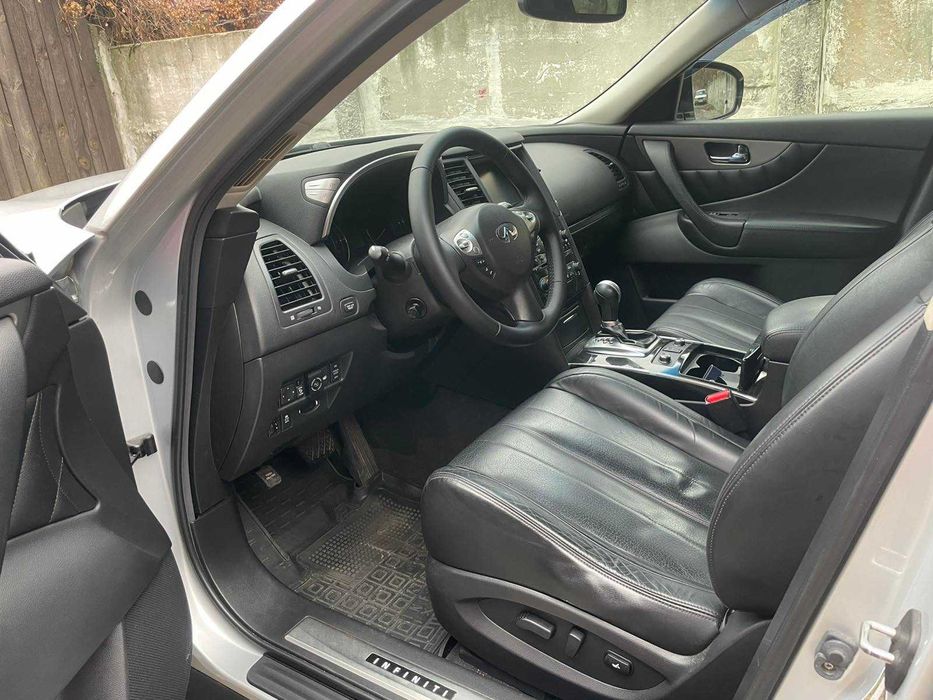 Продам Інфініті QX-70