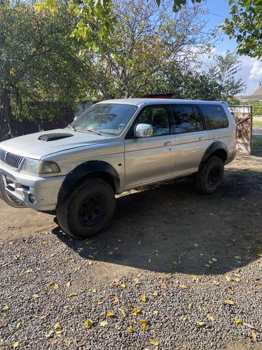 Продам Pajero sport 1 2.5D
