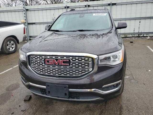 GMC Acadia Denali 2018 року