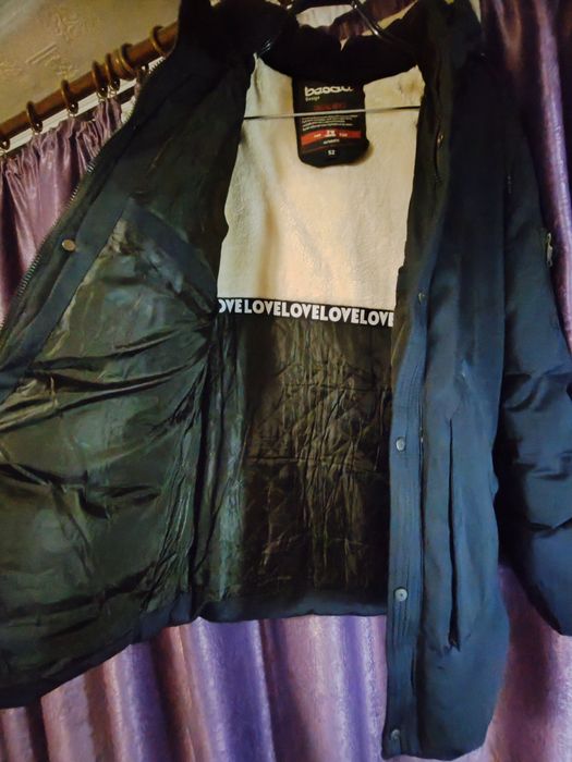 Куртка б/у зима, очень теплая .