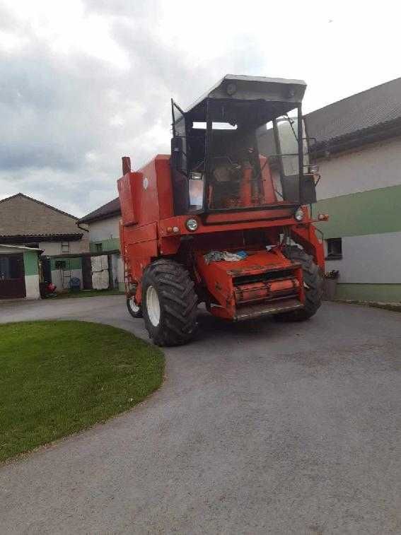 Kombajn Massey Ferguson 206