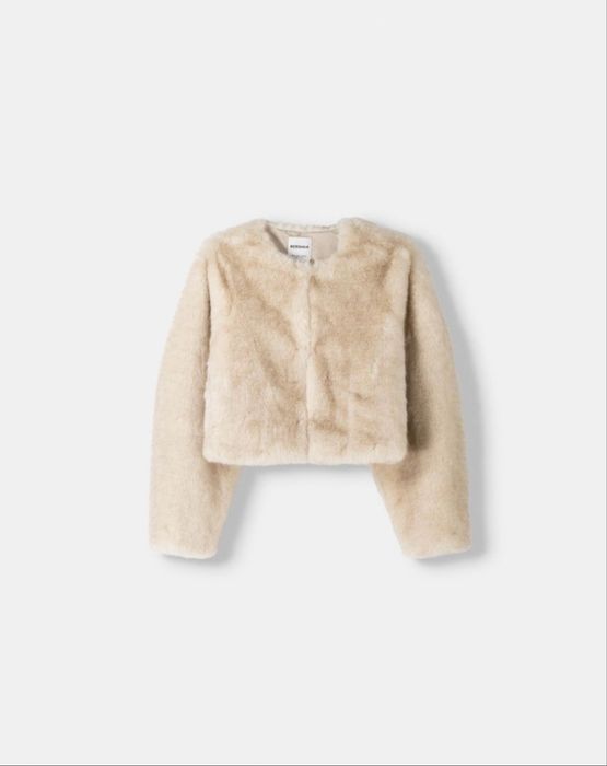 Шуба зі штучного хутра bershka