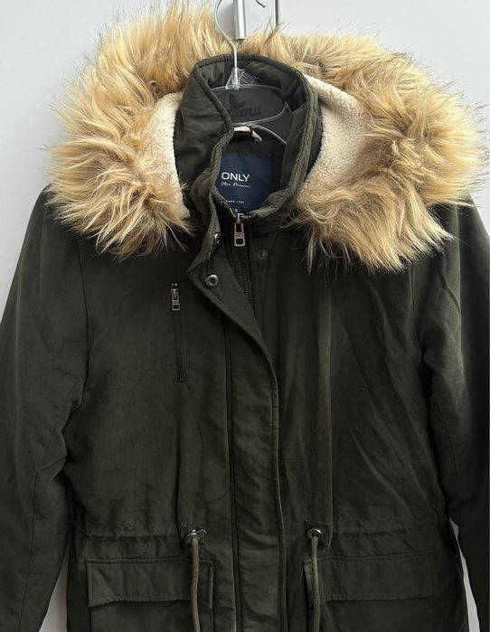 Damska zimowa kurtka khaki r.S only