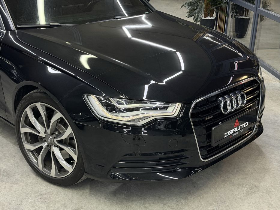 Audi A6.