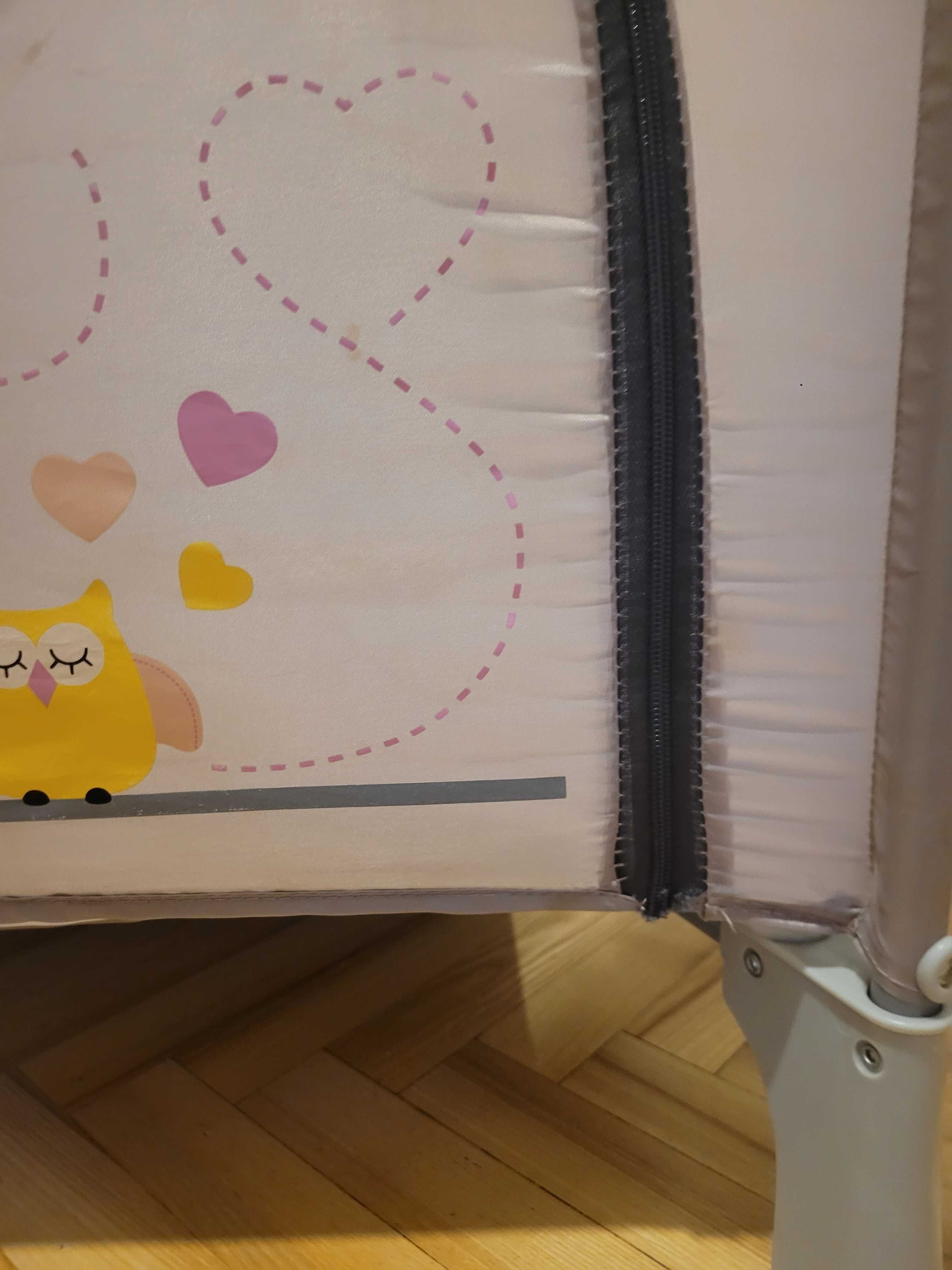 Lozeczko turystyczne baby design z przewijakiem